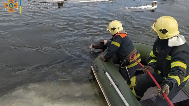 На Волыни спасатели обнаружили в реке Луга тело неизвестного мальчика