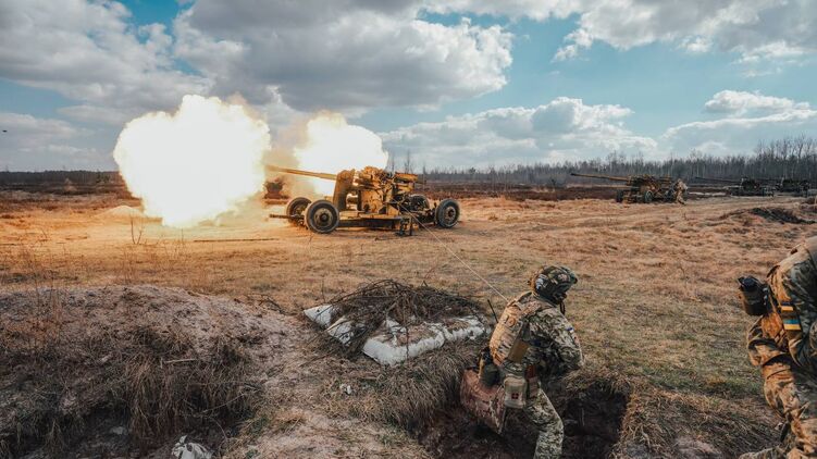В Україні триває війна з РФ.