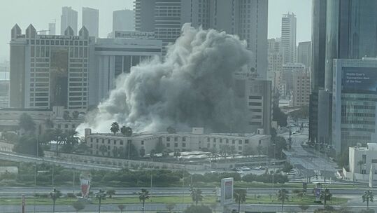 США и Израиль обмениваются ударами с Ираном. Второй день войны на Ближнем Востоке. Обновляется