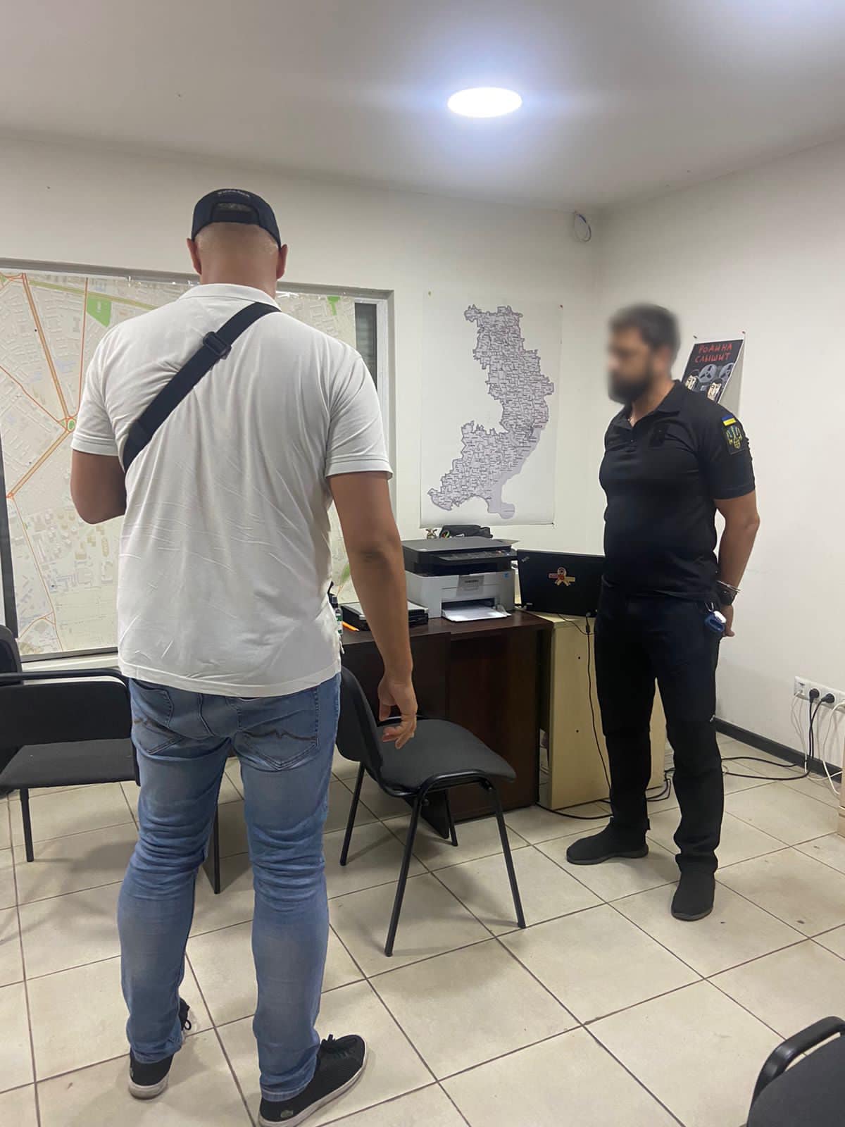 В Одессе раскрыли преступную схему подделки документов военнообязанным. Фото: Facebook Офис Генерального прокурора 