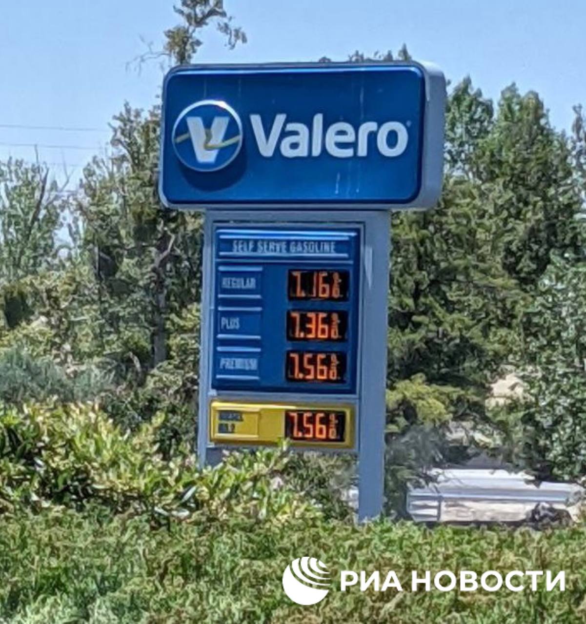 Заправка в Калифорнии