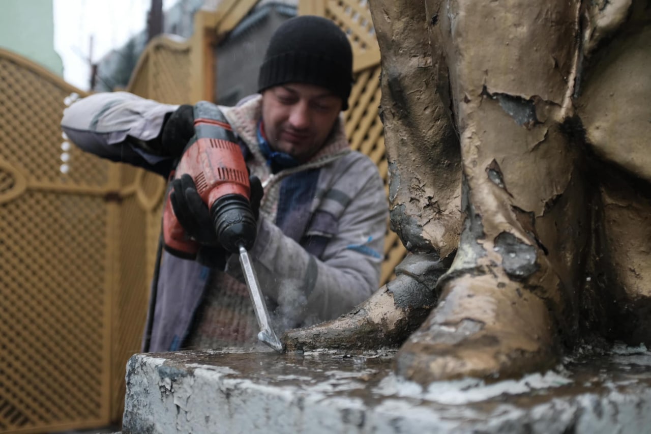 Демонтаж памятника