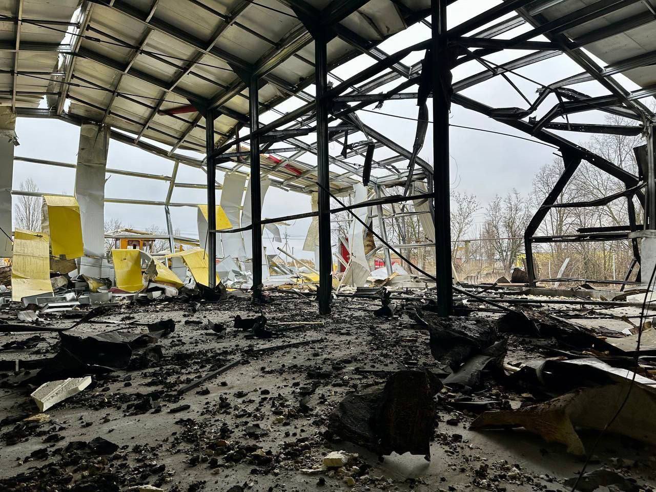 Последствия обстрела птицефабрики под Белгородом