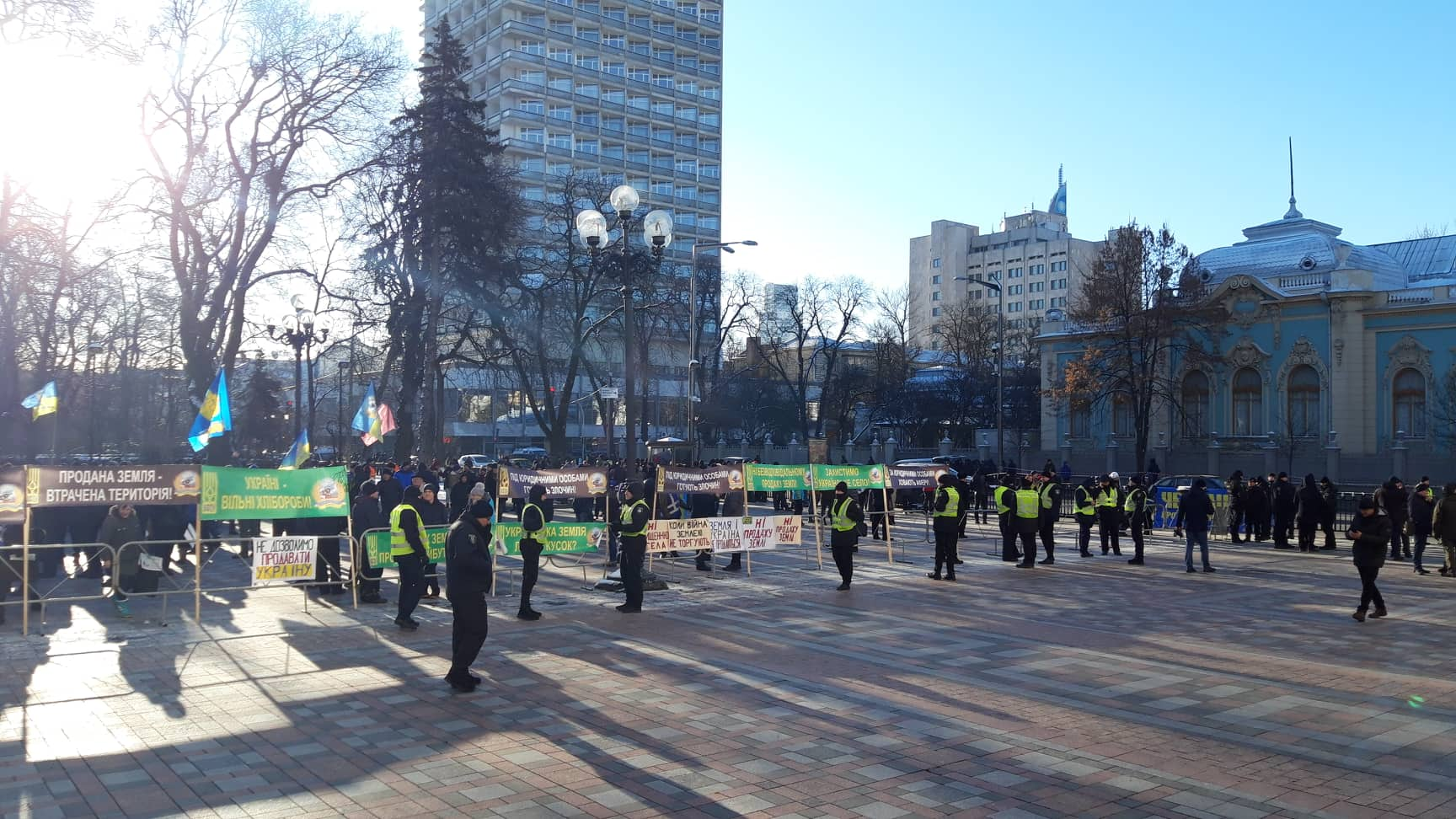 митинг против продажи земли