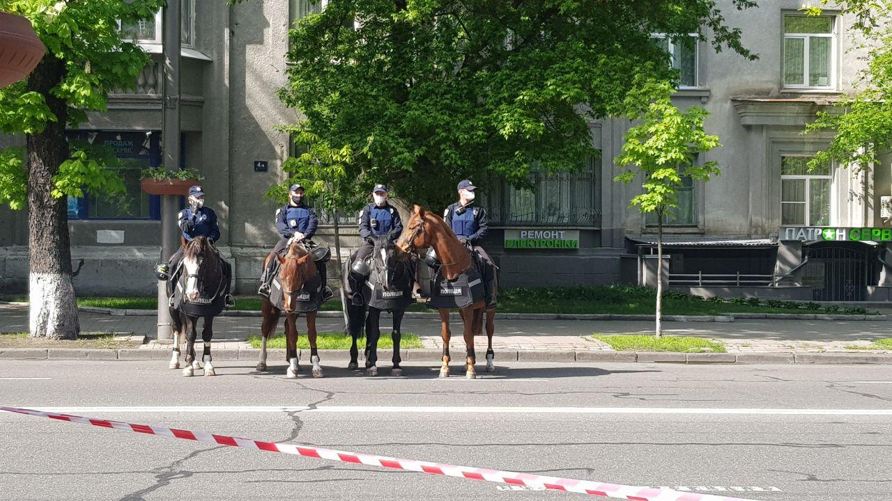 конная полиция парк Славы 