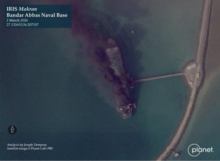 Фото горящего иранского корабля. Источник &ndash; planet.com